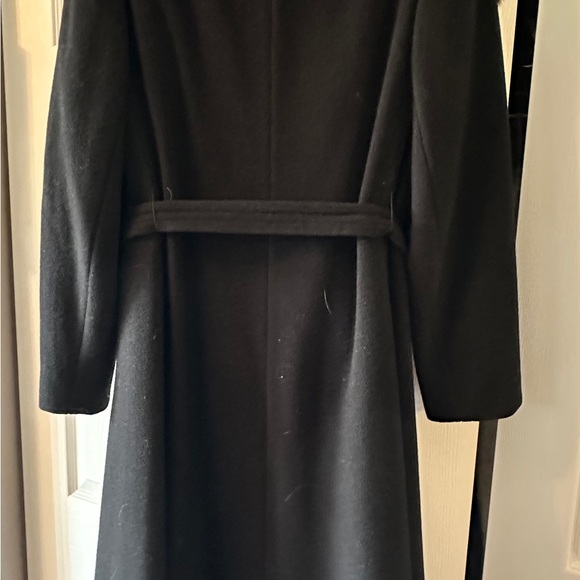 Beautiful black wool coat with tie front and fox collar size 14 - Picture 2 of 4